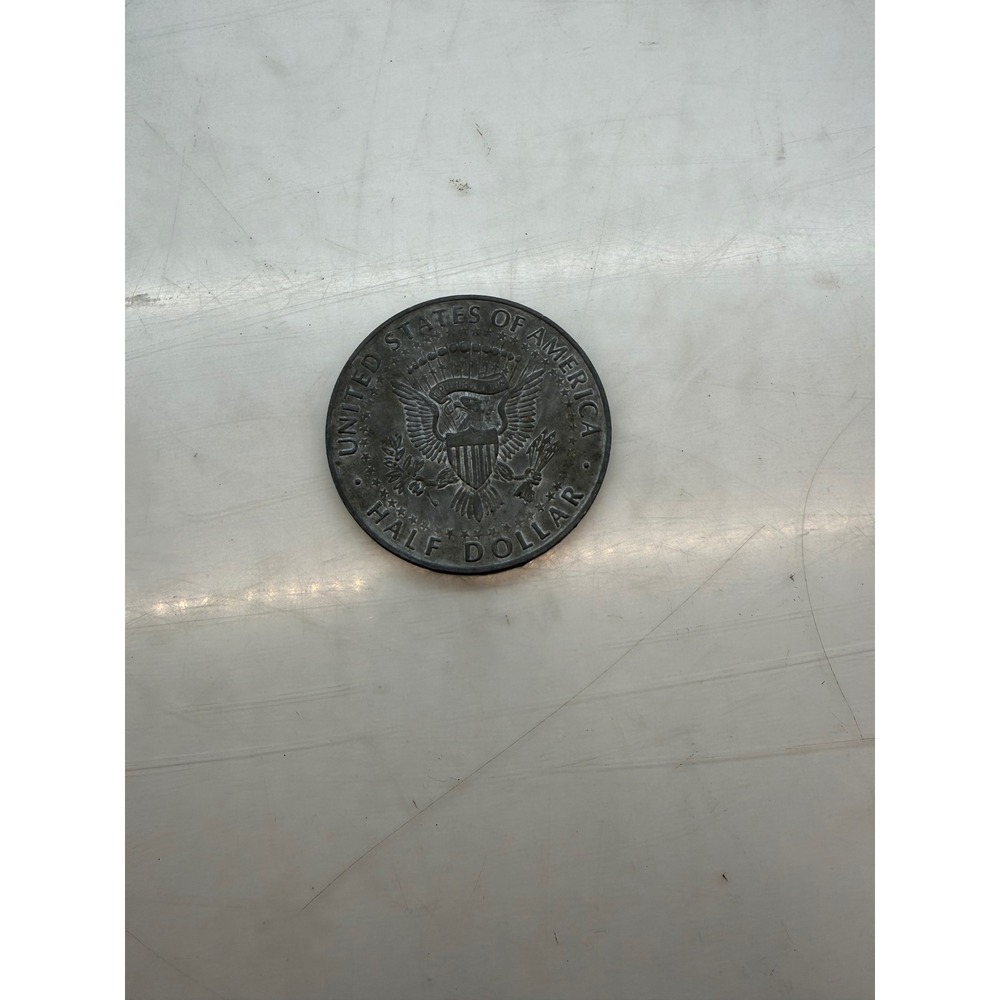 Vintage 1964 Kennedy Half Dollar Oversized 3 Inch Novelty Replica Coin Token - Picture 2 of 3